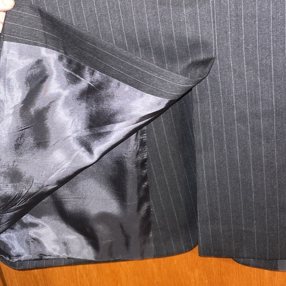 •JONES NEW YORK•100% WOOL CLASSIC MENS PIN STRIPE BLAZER SIZE 46R EUC - Picture 7 of 9